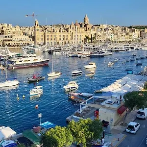 Casa vacanze Entire Seaview Town House, Senglea